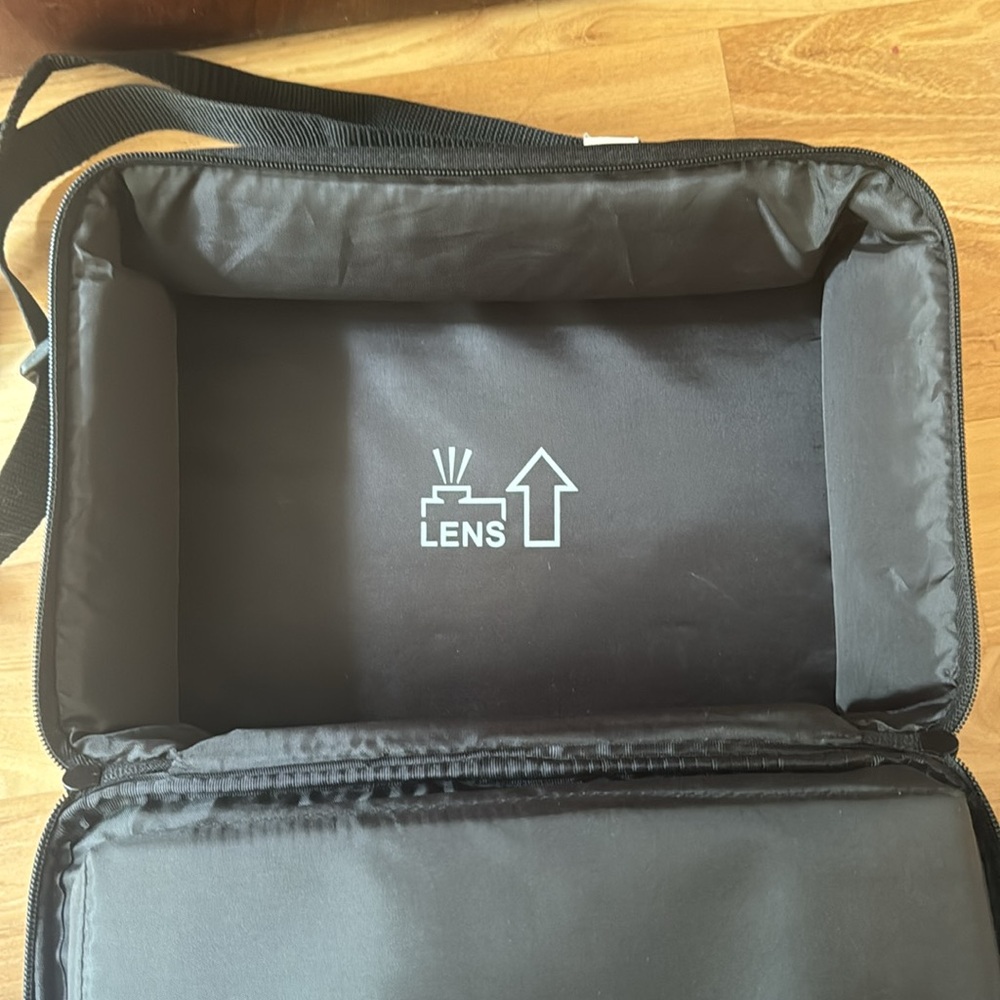 EPSON Camera Bag - Picture 4 of 9